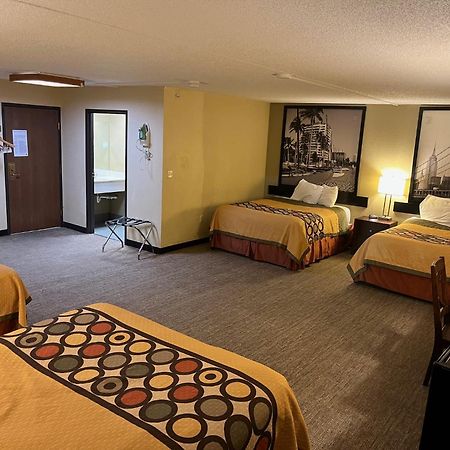 ซูเปอร์ 8 บาย วินด์แฮม วิชิตา นอร์ท Hotel วิชิต้า ภายนอก รูปภาพ