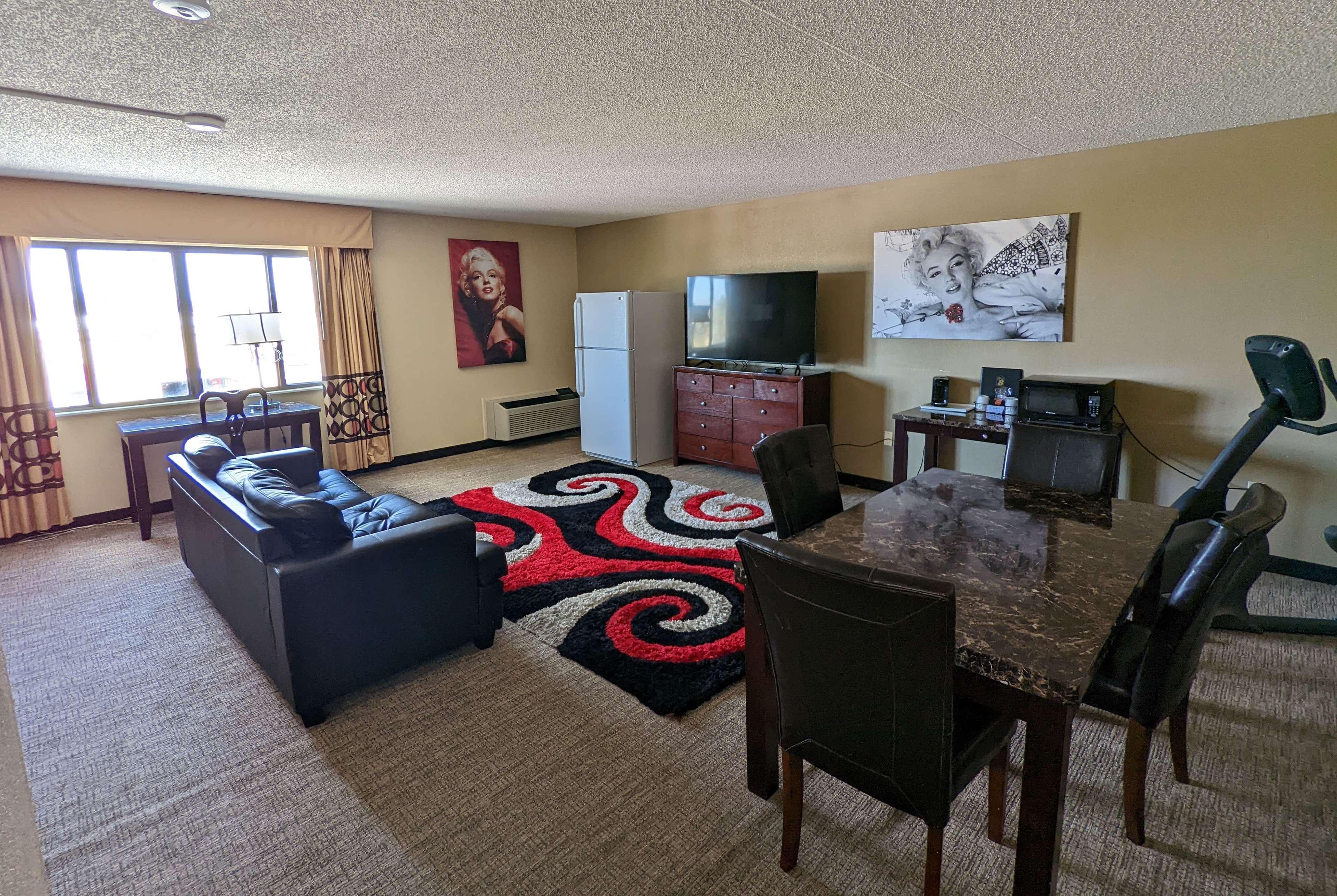 ซูเปอร์ 8 บาย วินด์แฮม วิชิตา นอร์ท Hotel วิชิต้า ภายนอก รูปภาพ